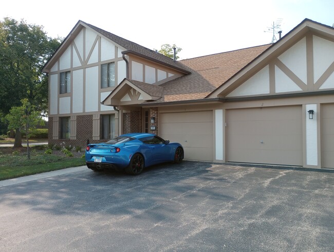 826 Knottingham Dr in Schaumburg, IL - Building Photo - Building Photo