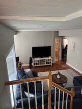 31 Broad St, Unit 4 in Hudson, MA - Building Photo - Building Photo