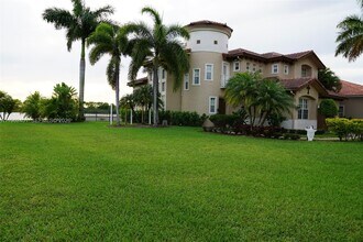 4800 NW 124th Way in Coral Springs, FL - Building Photo - Building Photo