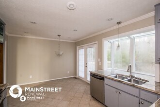 5221 Island Dr in Stone Mountain, GA - Foto de edificio - Building Photo