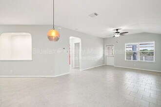 14046 Cremello Fls in San Antonio, TX - Building Photo - Building Photo