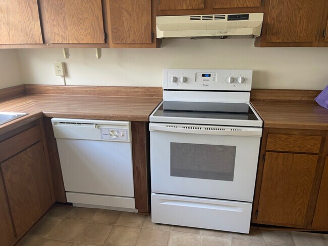 524 Calhoun St in Radford, VA - Building Photo - Building Photo