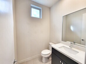 1324 Delano St in Houston, TX - Building Photo - Building Photo