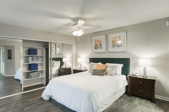 Country Brook in Chandler, AZ - Foto de edificio - Building Photo