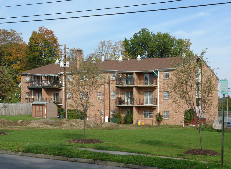 124 Brandon Pl in Williamsport, PA - Building Photo