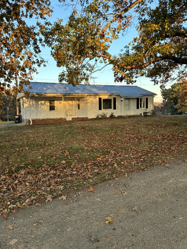 3392 Ball Rd in Cunningham, TN - Building Photo - Building Photo