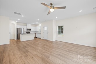 7145 Bentz St in Charlotte, NC - Building Photo - Building Photo
