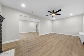260 Main St in Matawan, NJ - Building Photo - Building Photo