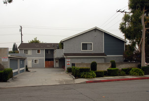 443 Duarte Rd Apartments