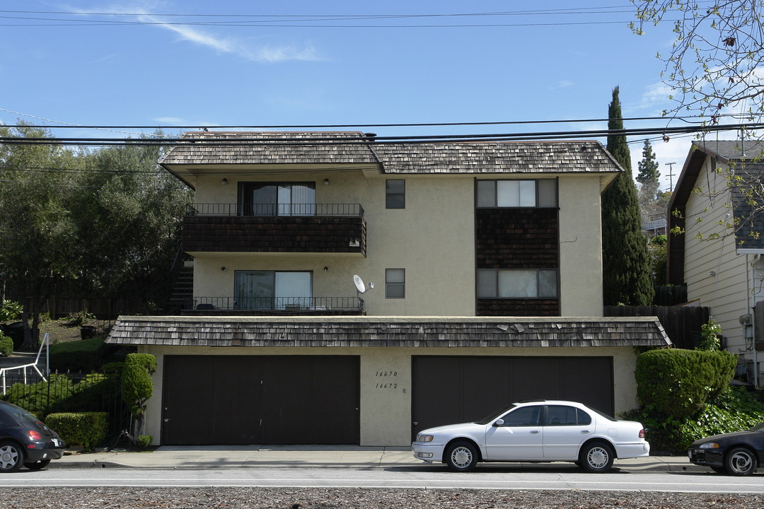 16670-16672 Foothill Blvd in San Leandro, CA - Building Photo