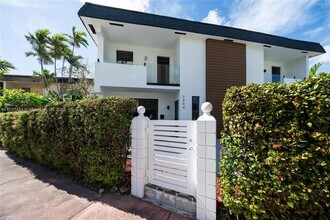 7996 Crespi Blvd in Miami Beach, FL - Building Photo - Building Photo