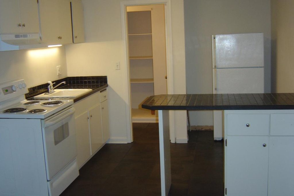 2630 58th Ave SW in Seattle, WA - Building Photo