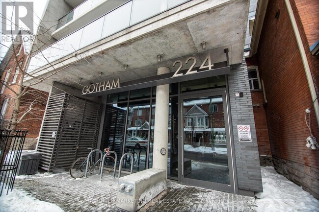 224 Lyon St. N in Ottawa, ON - Building Photo - Building Photo
