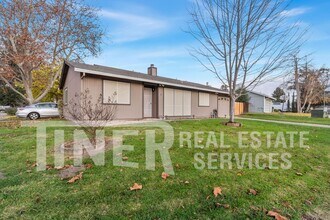 1 Rocky River Ct in Sacramento, CA - Building Photo - Building Photo