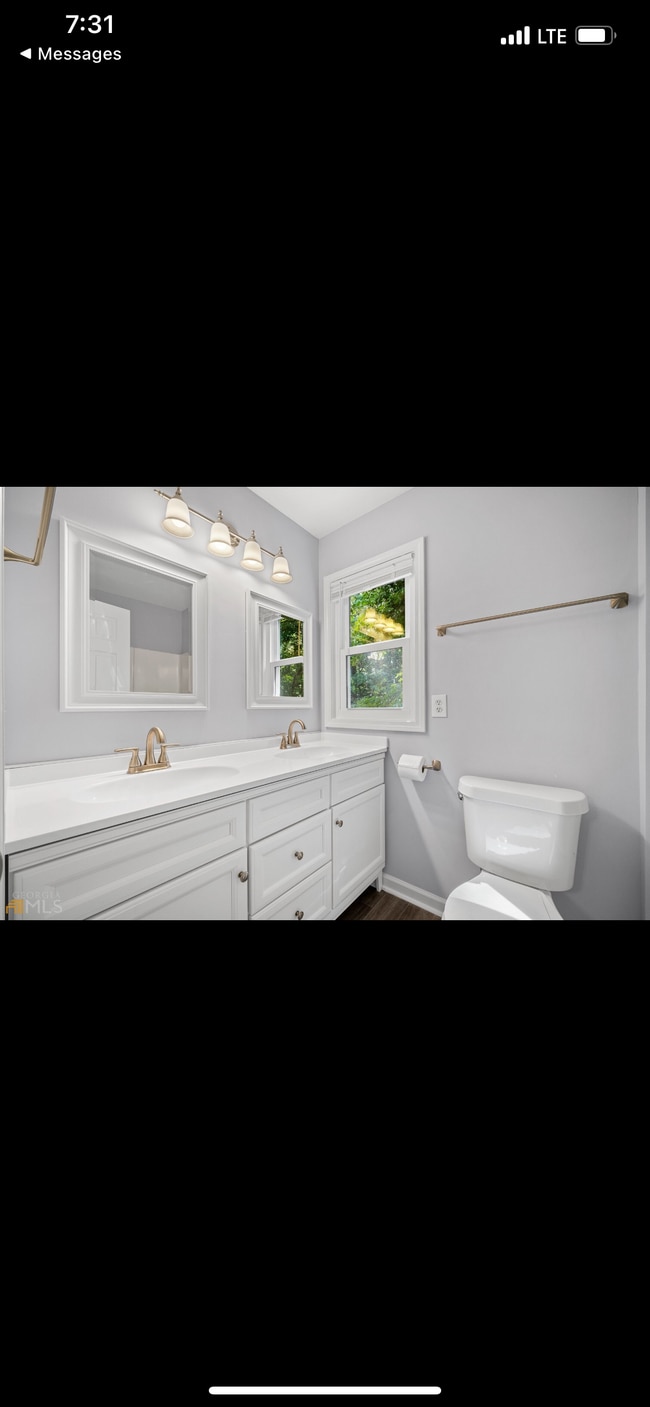 property at 558 Manning Rd SW