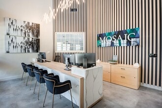 Mosaic Apartment Homes in Mission Viejo, CA - Foto de edificio - Building Photo