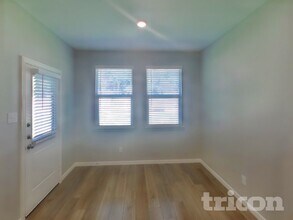 219 Jenkinson Dr in Fate, TX - Foto de edificio - Building Photo