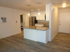 172 W Clinton Ave in Salt Lake City, UT - Building Photo - Building Photo
