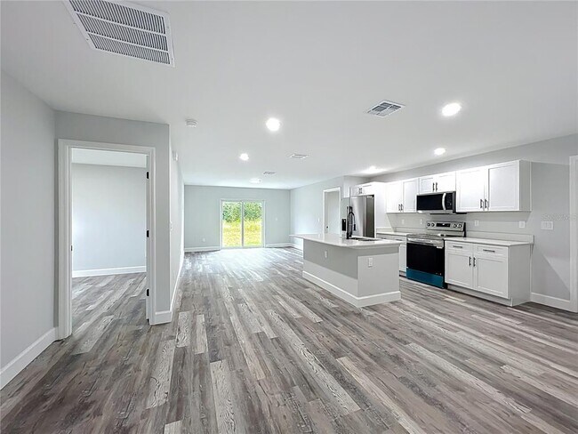 527 Marion Oaks Ln in Ocala, FL - Building Photo - Building Photo