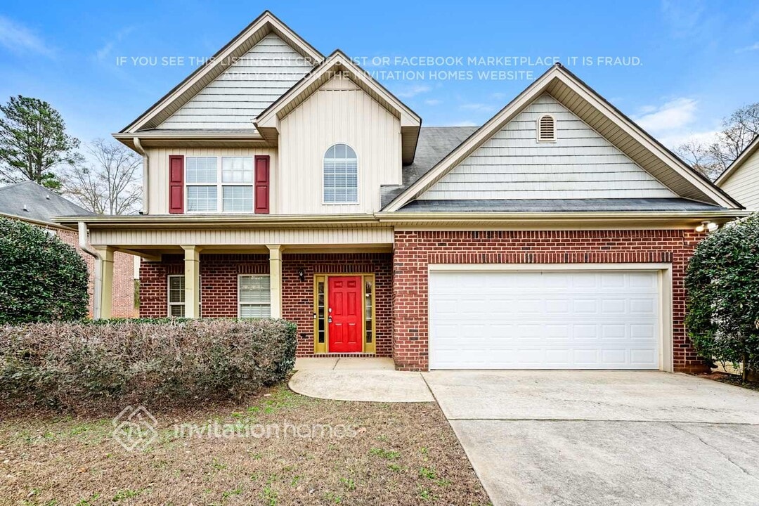 113 Pristine Dr in Locust Grove, GA - Building Photo