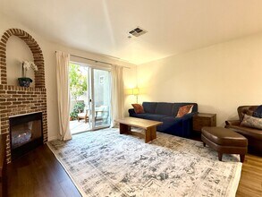 6319 Citracado Cir in Carlsbad, CA - Building Photo - Building Photo