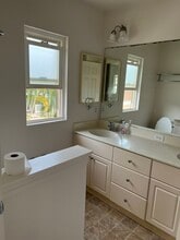 87-1976 Pakeke St, Unit B in Waianae, HI - Foto de edificio - Building Photo