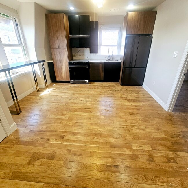 333 S 21st St, Unit 4 in Philadelphia, PA - Building Photo - Building Photo