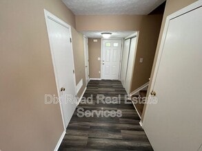 945 Marcia Dr in Trenton, OH - Building Photo - Building Photo