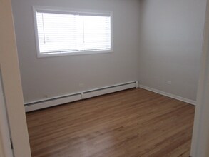 523 W Miner St in Arlington Heights, IL - Building Photo - Building Photo