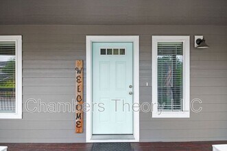 63586 Stacy Ln in Bend, OR - Foto de edificio - Building Photo