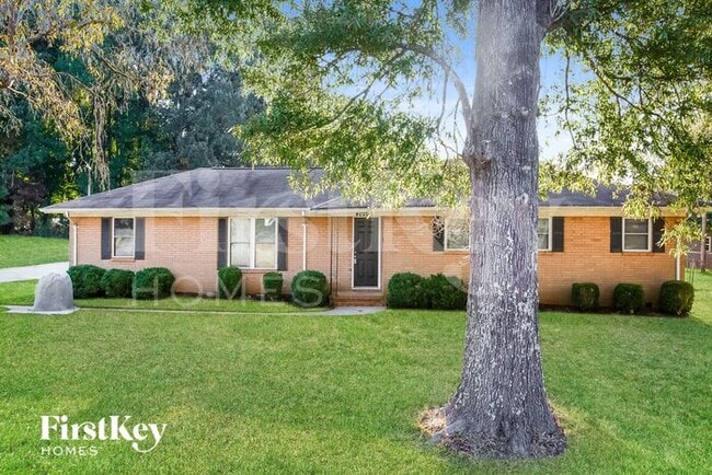property at 4020 Matthews-Mint Hill Rd