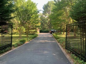 100 Kirk Rd in Wilmington, DE - Building Photo