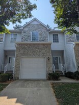 14 Sand Hill Ct in Jamesburg, NJ - Building Photo