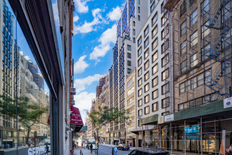Chelsea 29 in New York, NY - Foto de edificio - Building Photo