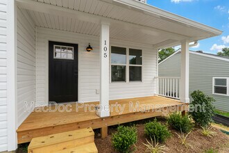 105 Hillcrest Dr in Fredericksburg, VA - Building Photo - Building Photo