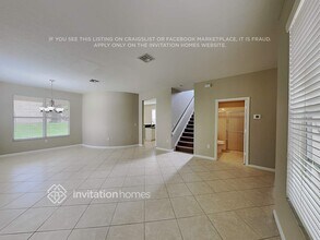 12611 SW 42nd St in Miramar, FL - Foto de edificio - Building Photo