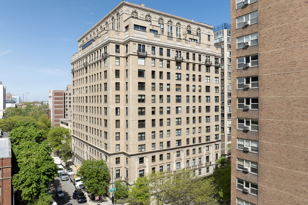 The Barry in Chicago, IL - Foto de edificio