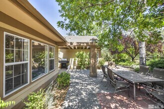14220 W Windriver Ln in Reno, NV - Foto de edificio - Building Photo