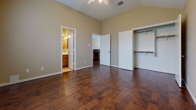 941 Crested Point Dr in College Station, TX - Building Photo - Building Photo