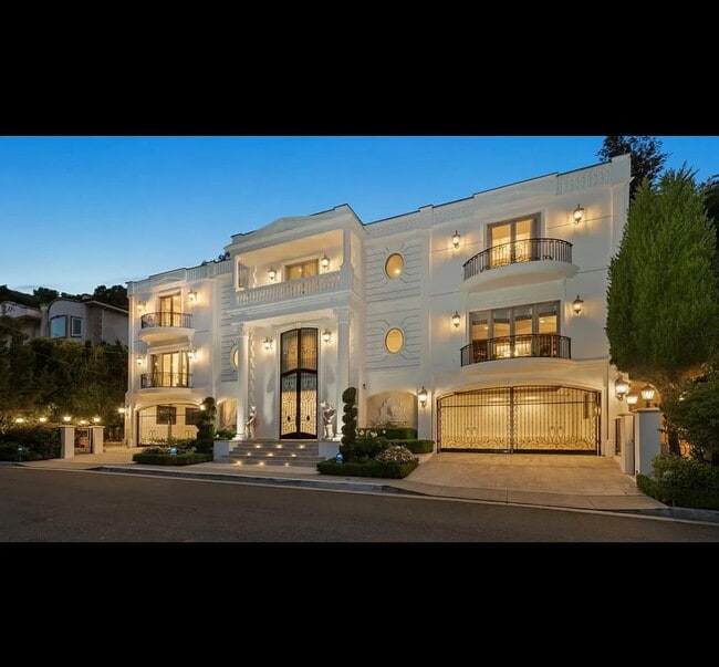 1455 Robmar Dr in Beverly Hills, CA - Building Photo - Building Photo
