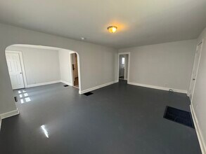 948 N Bradley Ave in Indianapolis, IN - Building Photo - Building Photo