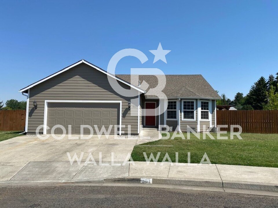 967 Carmella St in Walla Walla, WA - Building Photo