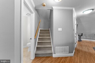 42 Woodmont Dr in Trenton, NJ - Building Photo - Building Photo