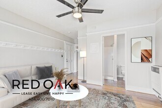 227 E 52nd St, Unit 5 in Los Angeles, CA - Building Photo - Building Photo