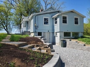 238 Co Rd 67 in Saratoga Springs, NY - Building Photo - Building Photo