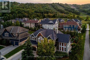 106 Manitou Court in Blue Mountains, ON - Building Photo