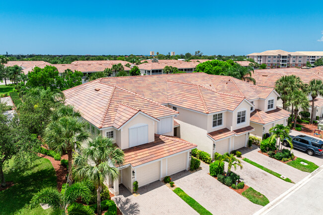 Sabal Pointe At Majestic Palms in Ft. Myers, FL - Building Photo - Building Photo