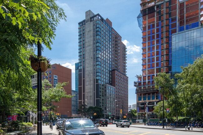 The Harrison in Long Island City, NY - Building Photo - Building Photo