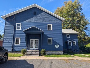 139 S Esselstyne St, Unit 139 in Cape Vincent, NY - Building Photo - Building Photo