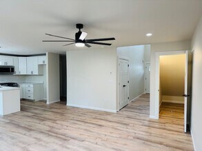 323 Ashbrook Dr in Wasilla, AK - Building Photo - Building Photo
